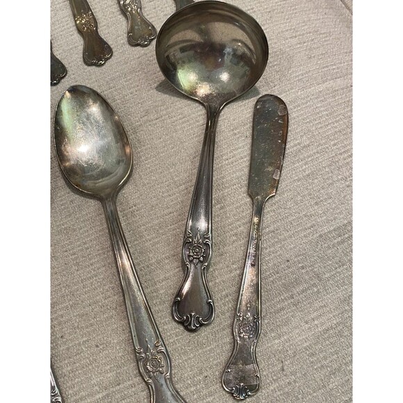 20 Pcs Old Company Silverplate Signature Rose No Monogram Forks Spoons Ladle Etc - Picture 6 of 8